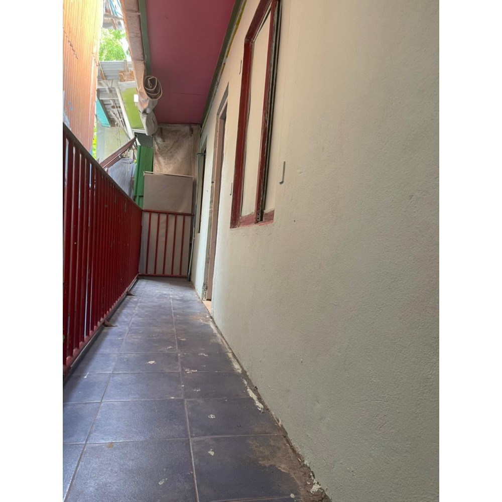 Storage/office, staff accommodation — Malé — Galolhu