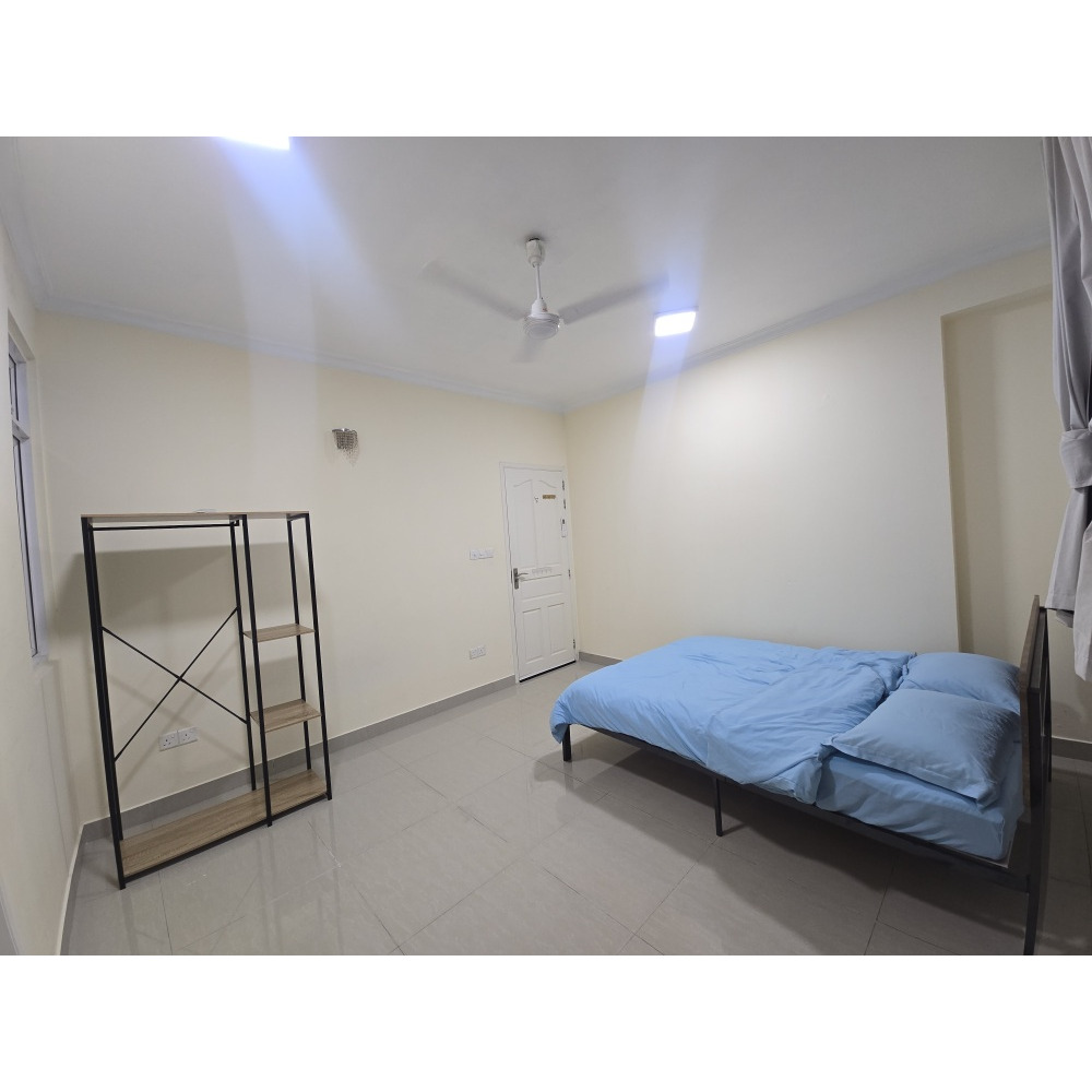 1 or 2 Rooms with Balcony from 3+1 Sharing Apartment. Utilities Included — Malé — Machchangolhi