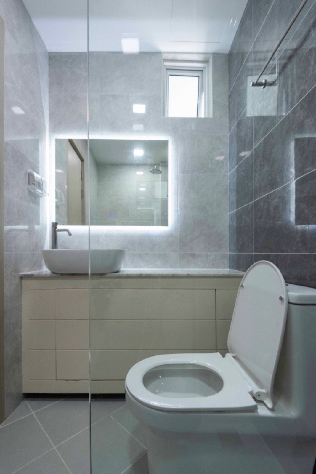 2-Bedroom Apartment with AC — Malé — Henveiru