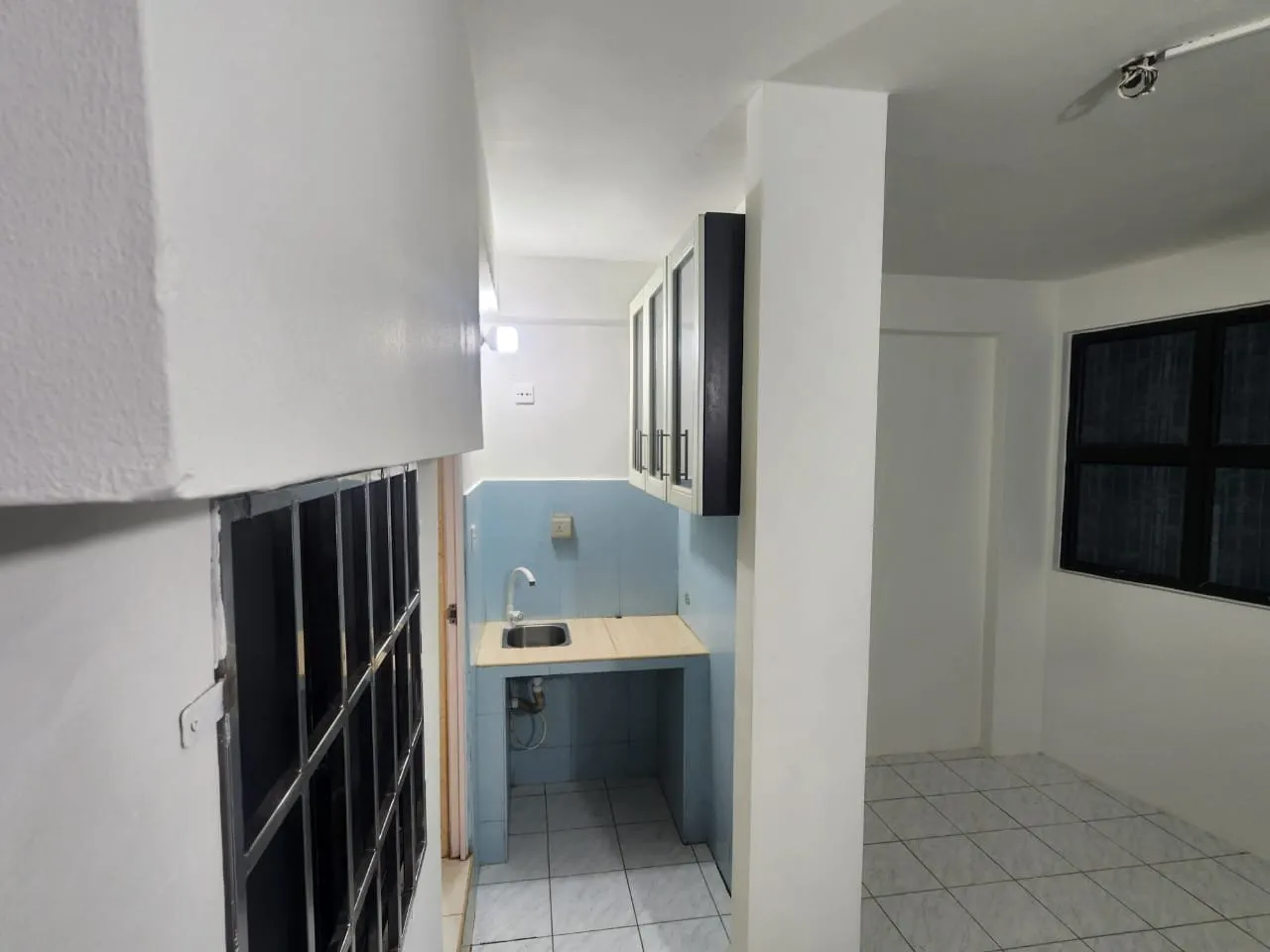 1 Room Apartment with Air Conditioner for Rent 8,000 MVR/month — Malé — Machchangolhi