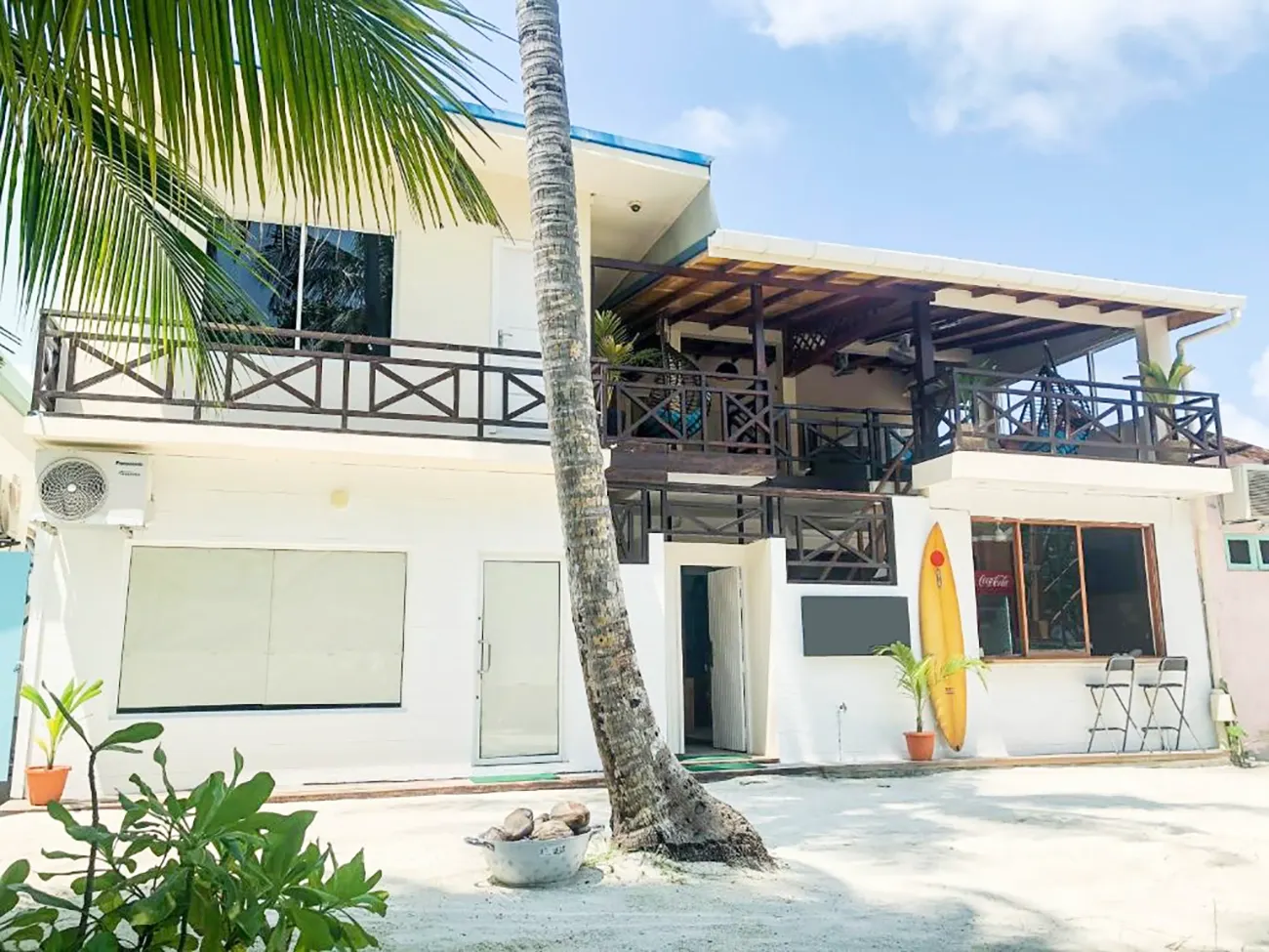 Guesthouse for Sale (IS 116) — Thulusdhoo