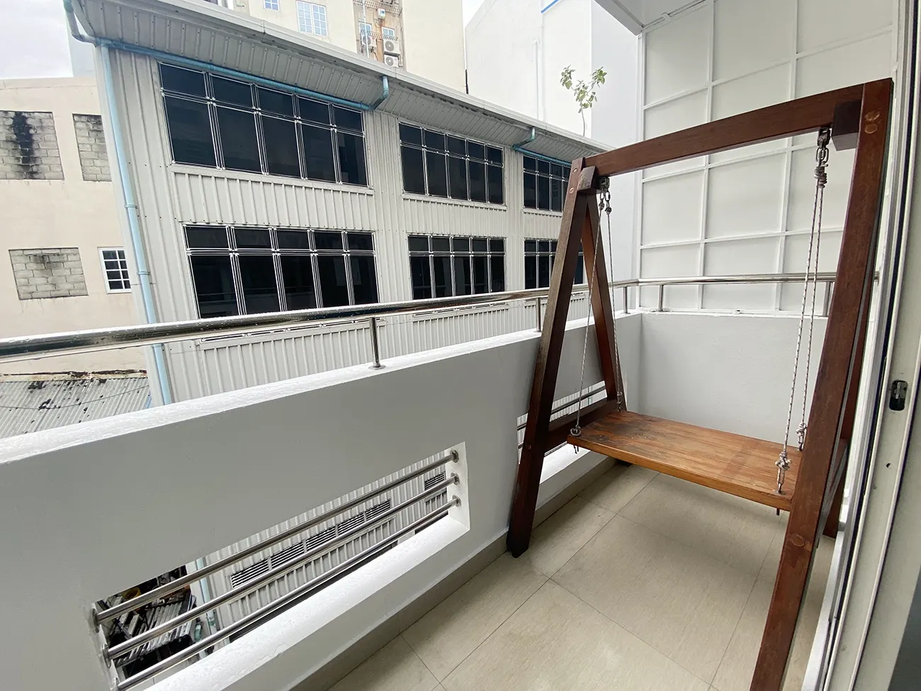 Semi Furnished 2+1 BR for Rent (ML 208) — Koarukendi Magu