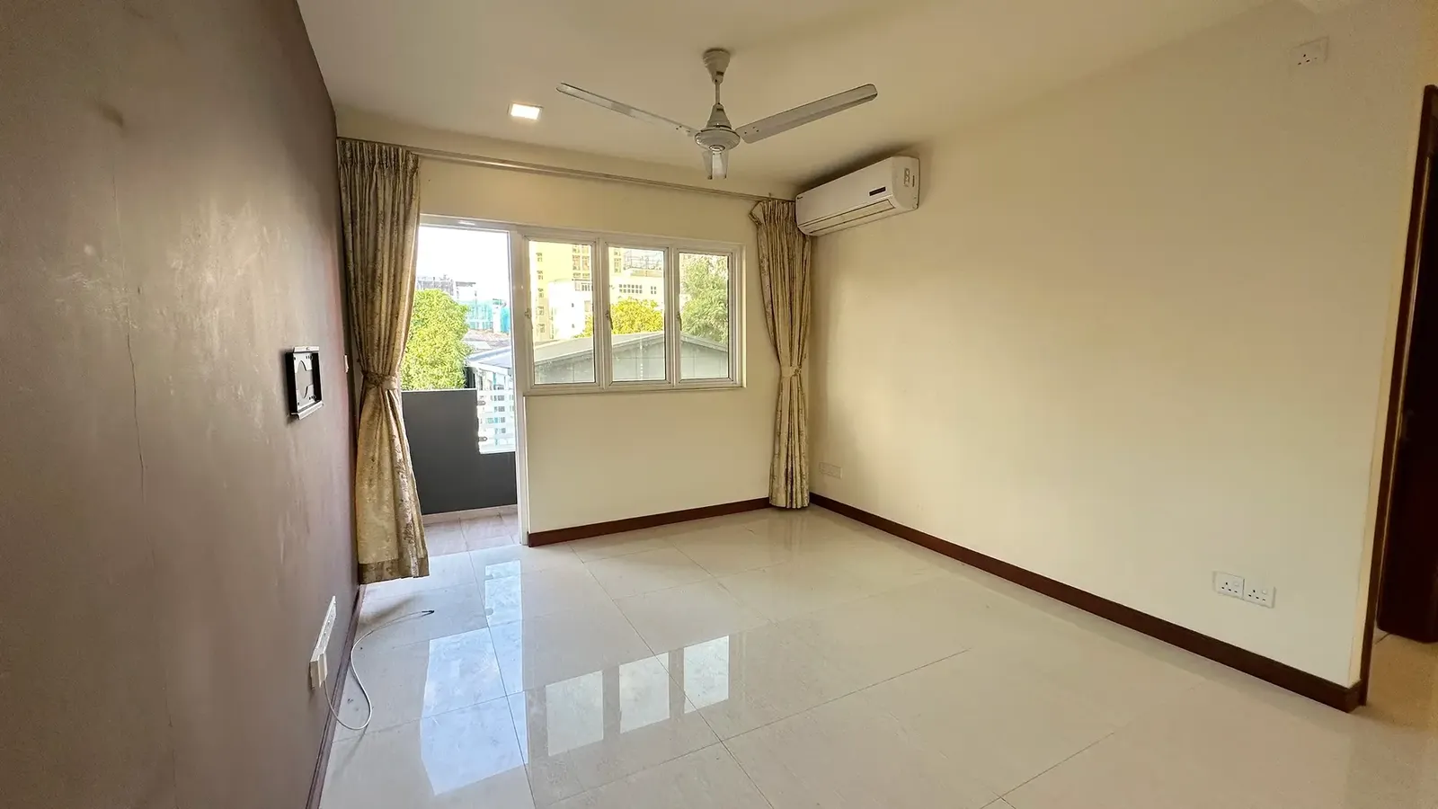 Unfurnished 3 BR for Rent (ML 254) — Fw Rehendhi Flat 2