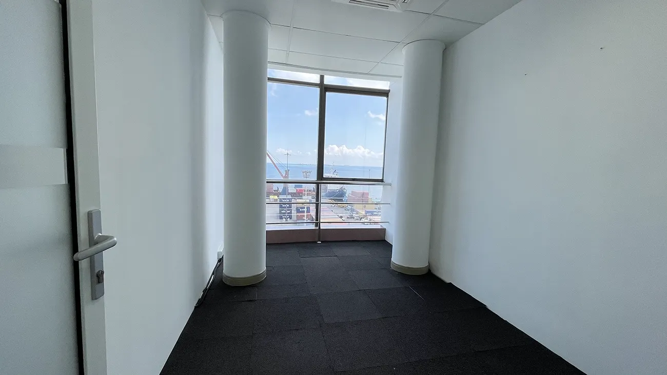Commercial Space for Rent (ML 214) — Sea Tracs Building