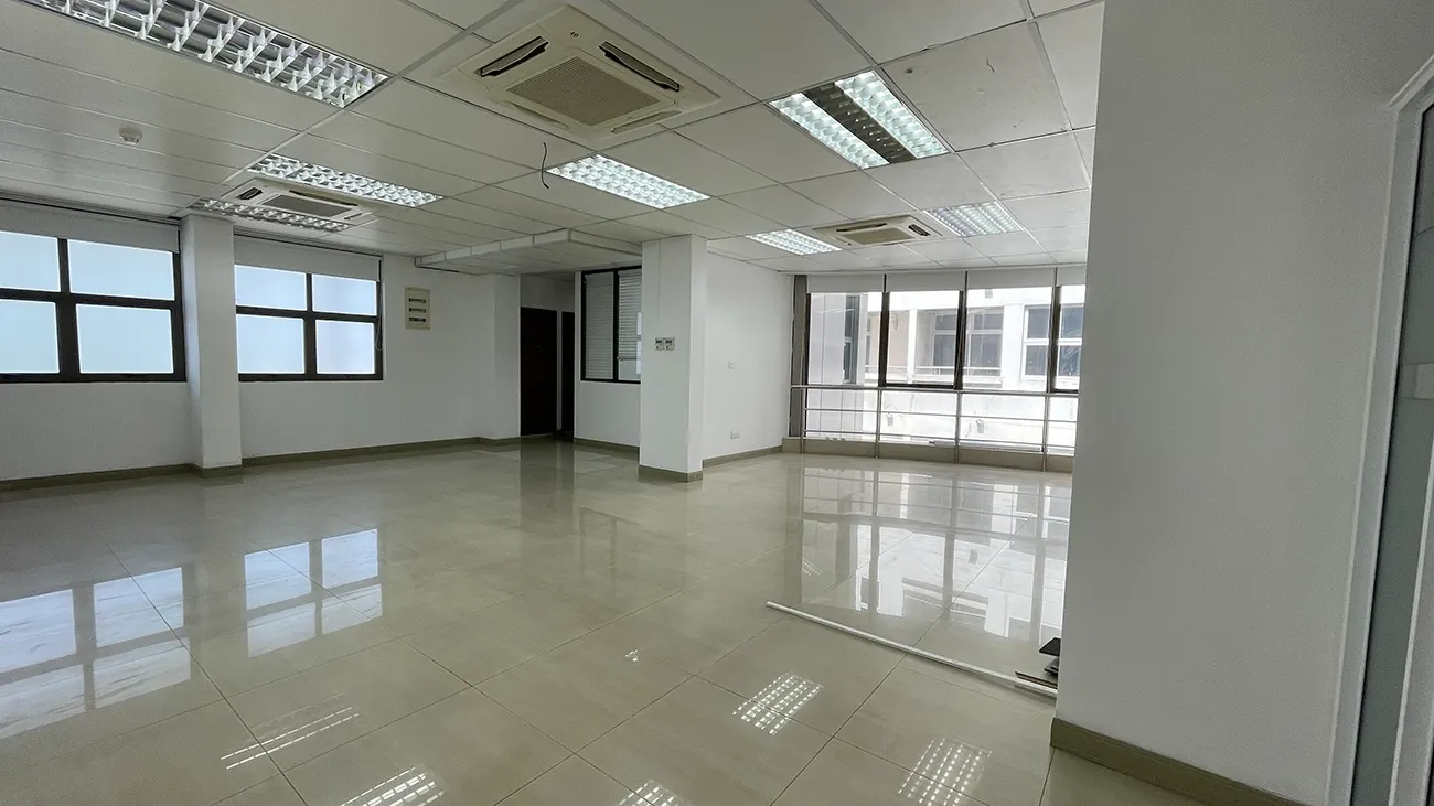 Commercial Space for Rent (ML 240) — Sea Tracs Building