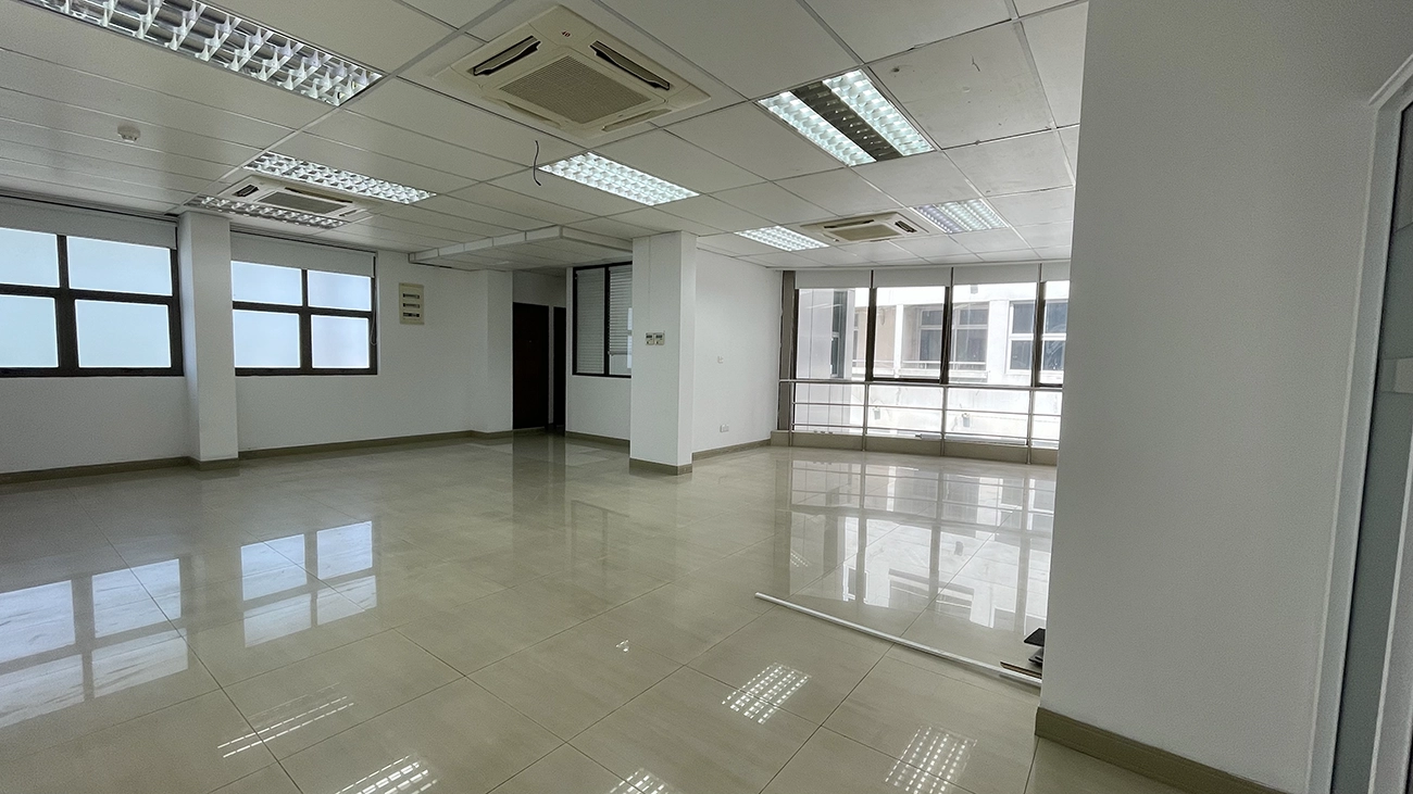 Commercial Space for Rent (ML 240) — Sea Tracs Building