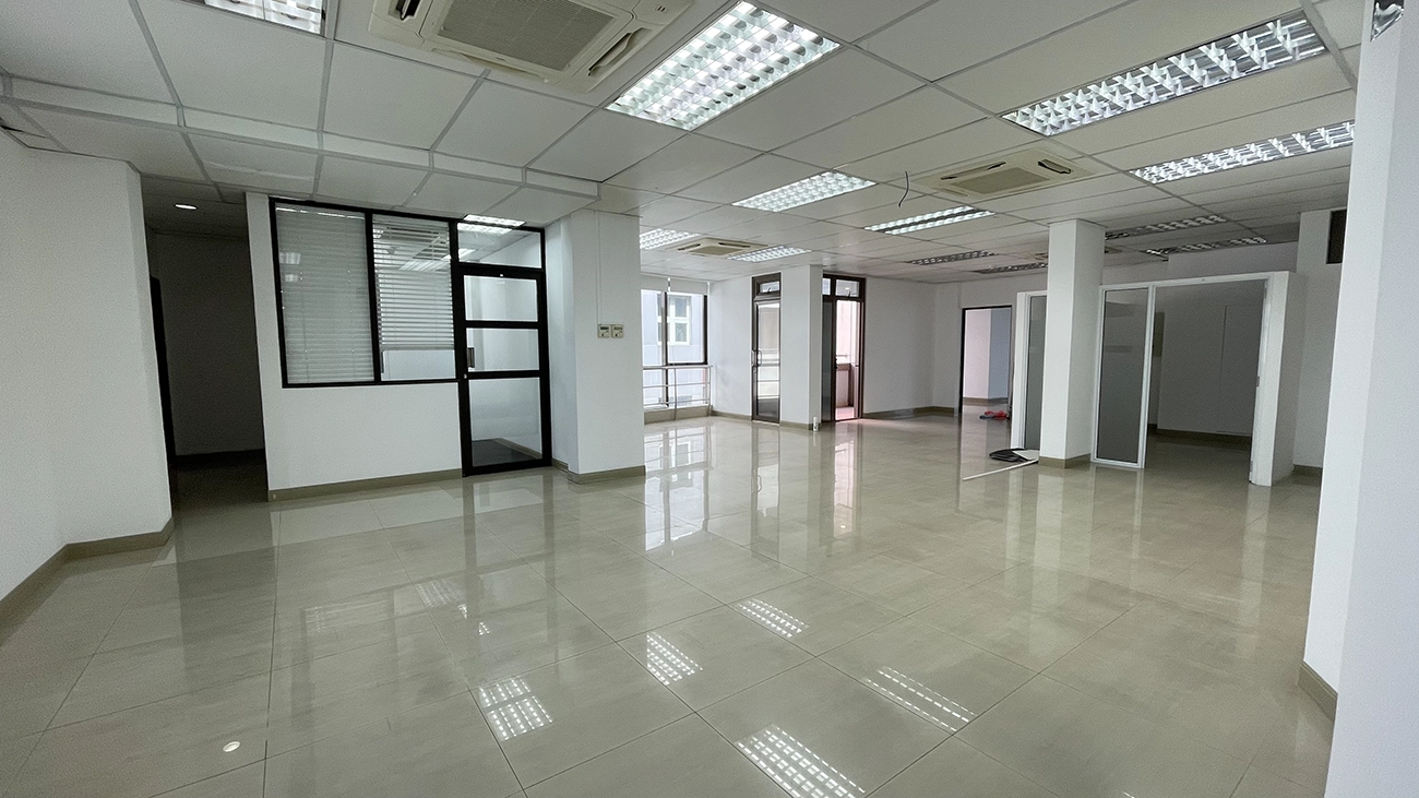 Commercial Space for Rent (ML 240) — Sea Tracs Building