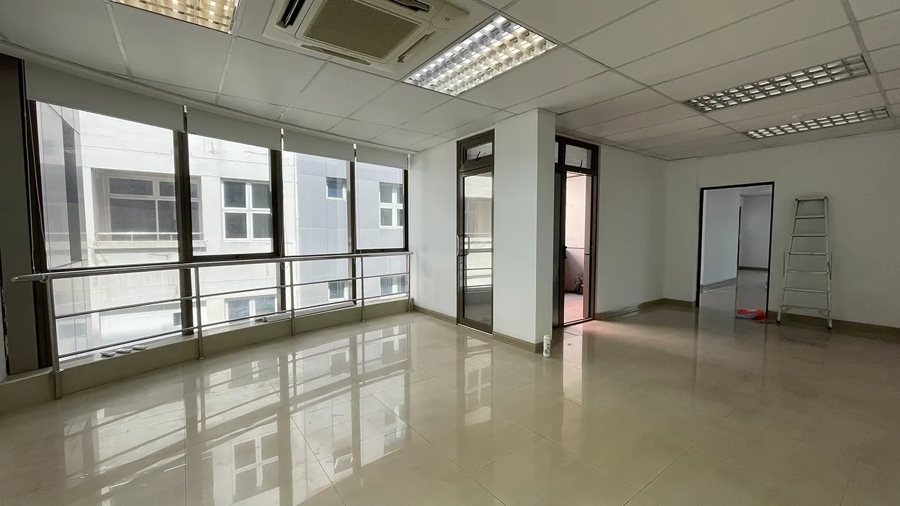 Commercial Space for Rent (ML 240) — Sea Tracs Building