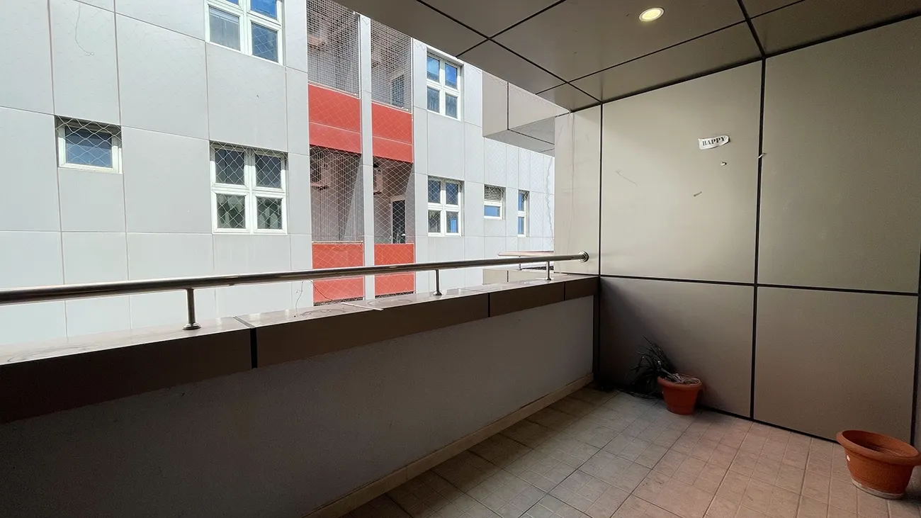 Commercial Space for Rent (ML 240) — Sea Tracs Building