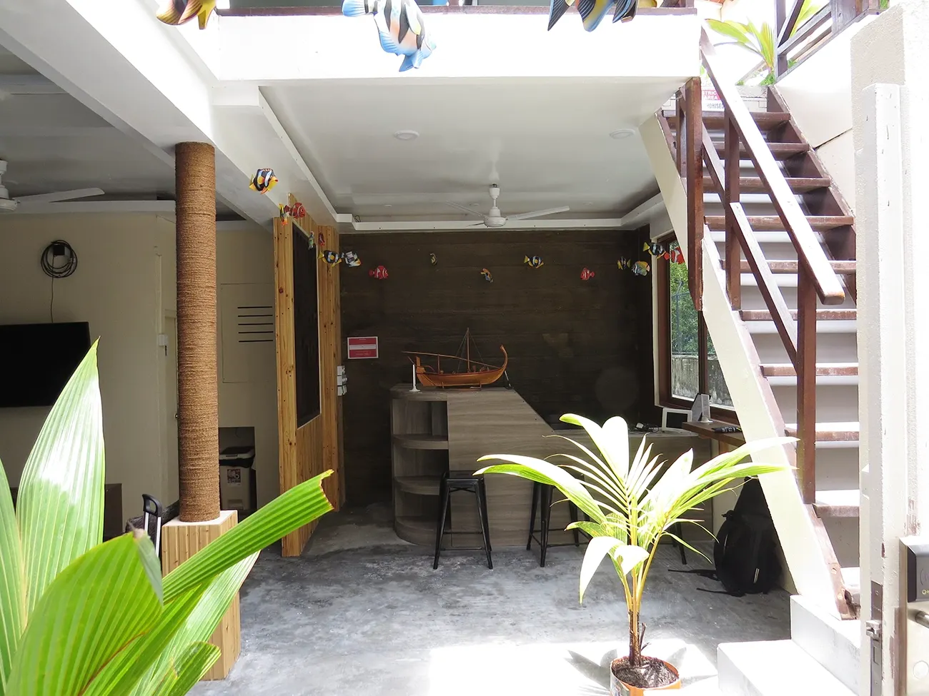 Guesthouse for Sale (IS 116) — Thulusdhoo