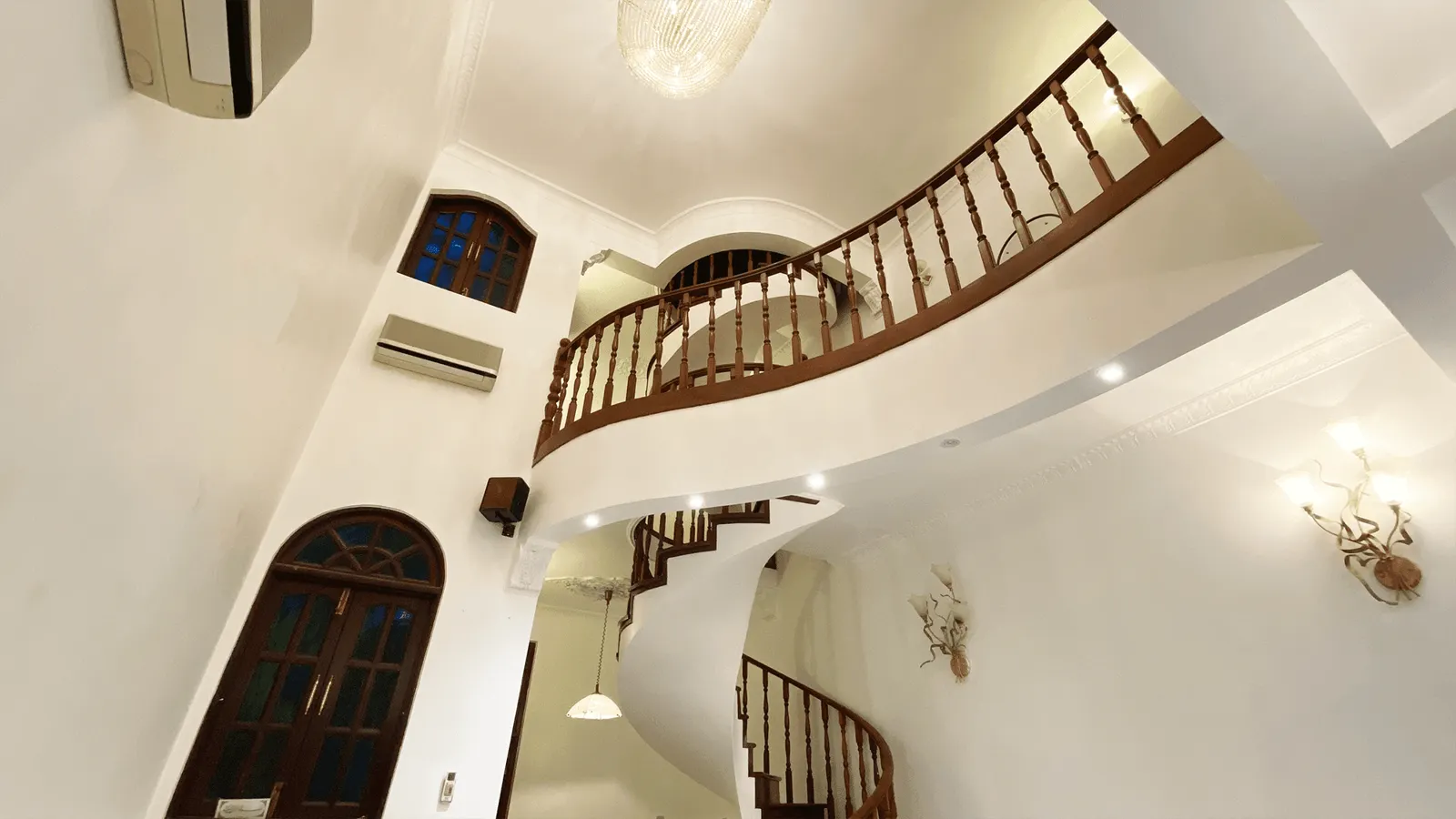 Semi Furnished 4 BR Residence for Rent (ML 135) — Fiyaathoshi Magu
