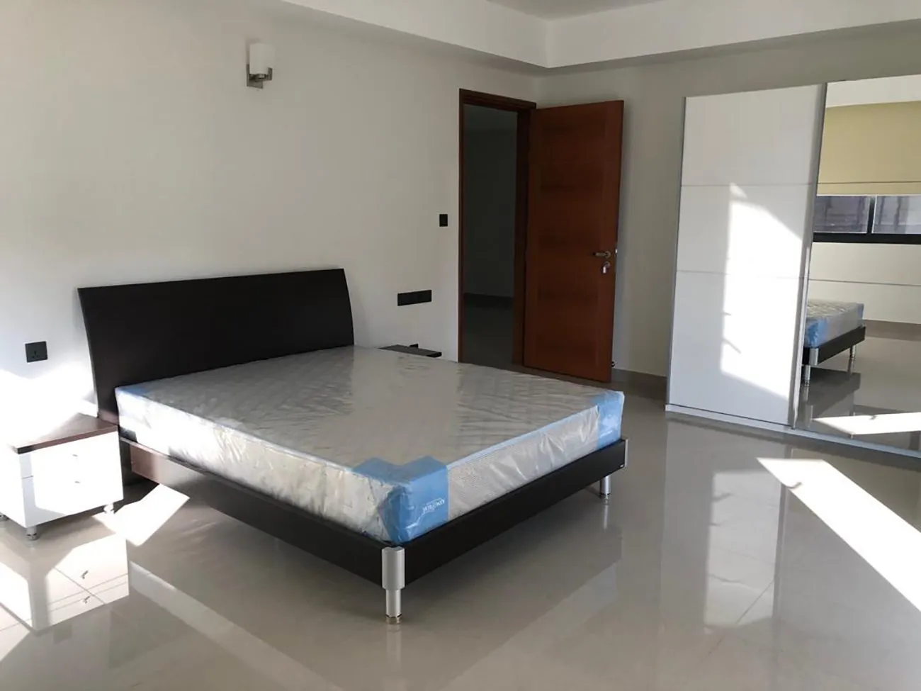 Fully Furnished 3 BHK for Rent (ML 110) — Ma. Manaage