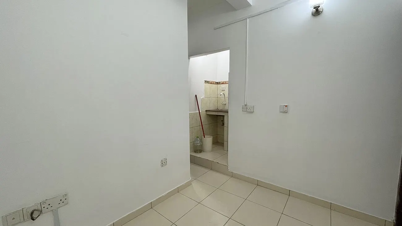 Unfurnished 1 BR for Rent (ML 181) — Moonimaa Hingun