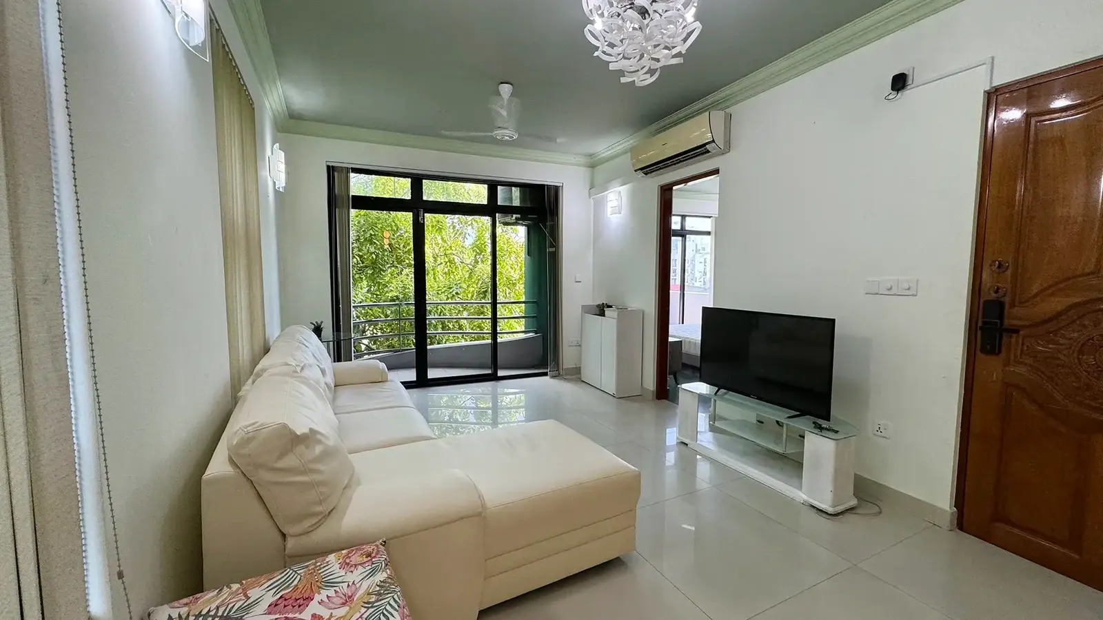 Semi Furnished 3+1 BR for Rent (ML 270) — Majeedhee Magu