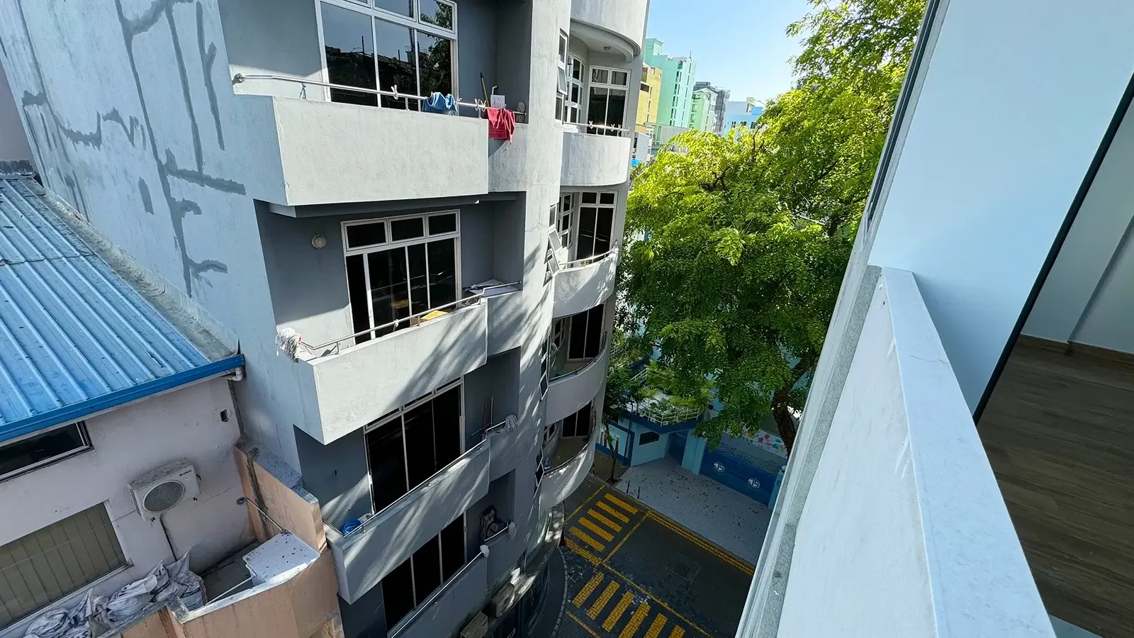Unfurnished 2 BR for Rent (ML 275) — Lonuziyaaraiy Magu