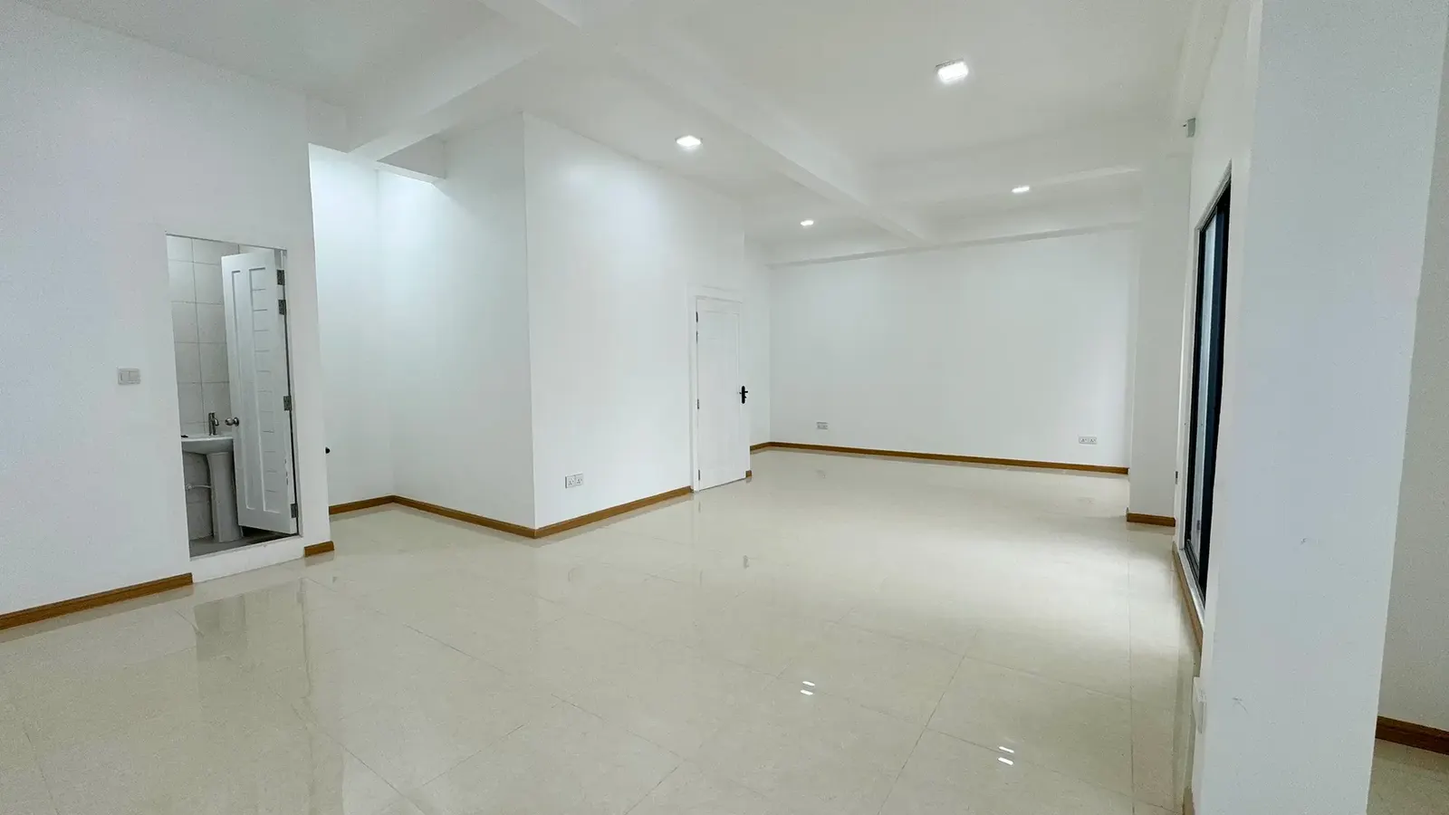 Commercial Space for Rent (ML 278) — Kurangi Goalhi