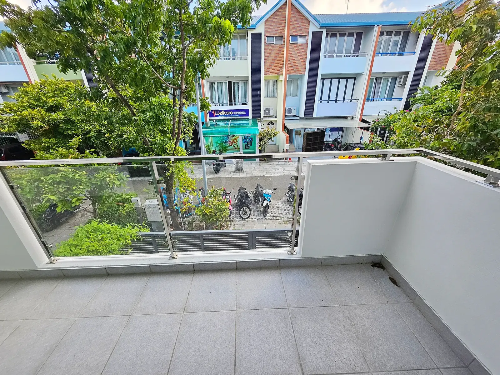 Unfurnished 3+1 BR Row House for Rent (HM 460) — Hulhumalé