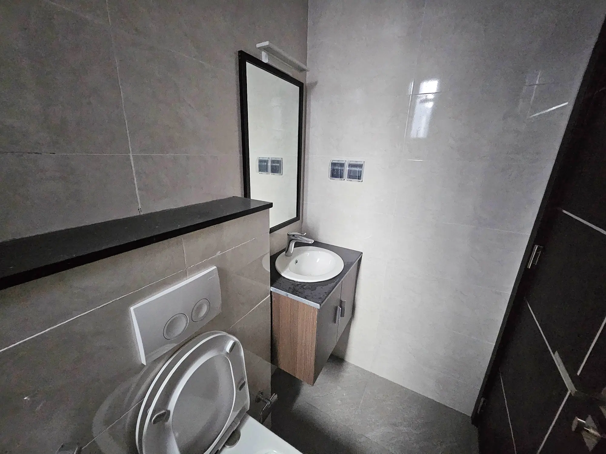 Unfurnished 5 BR Duplex Apartment for Rent (HM 465) — Hulhumalé