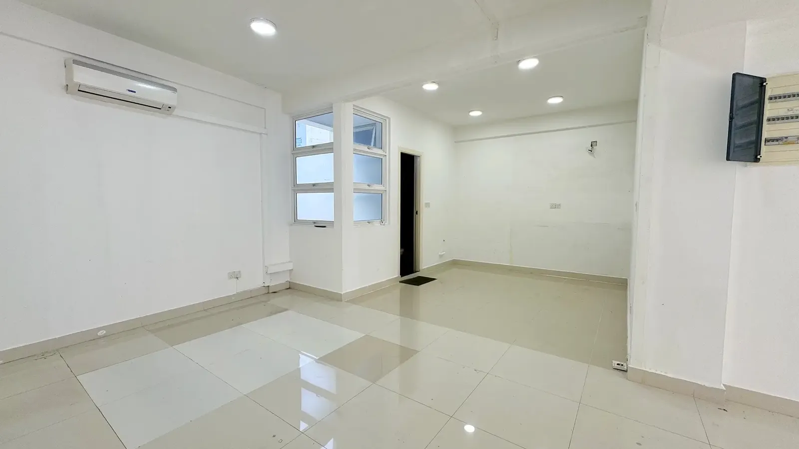 Commercial Space for Rent (ML 284) — Dhilbahaaru Magu