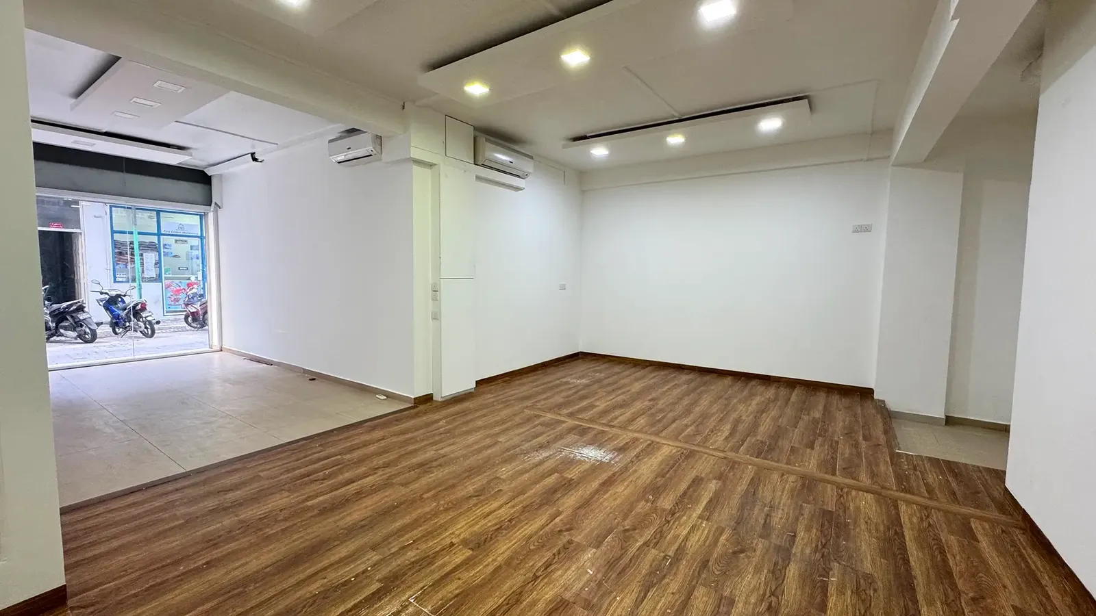Commercial Space for Rent (ML 293) — Sitthimaavaa Hingun
