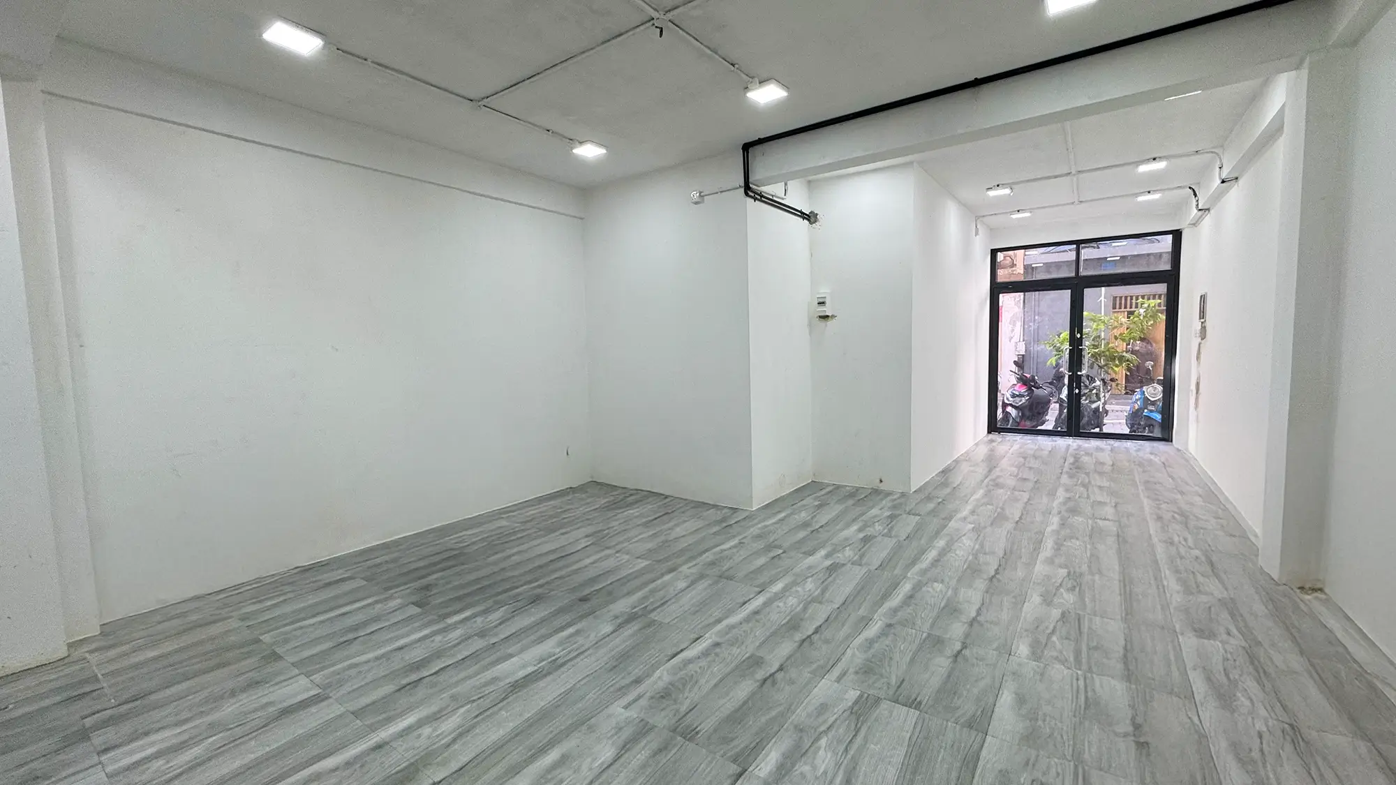 Commercial Space for Rent (ML 299) — Lonuziyaaraiy Magu