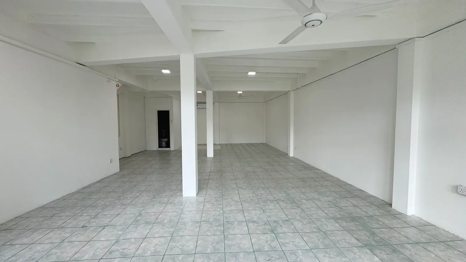 Commercial Space for Rent (ML 311) — Chaandhanee Magu