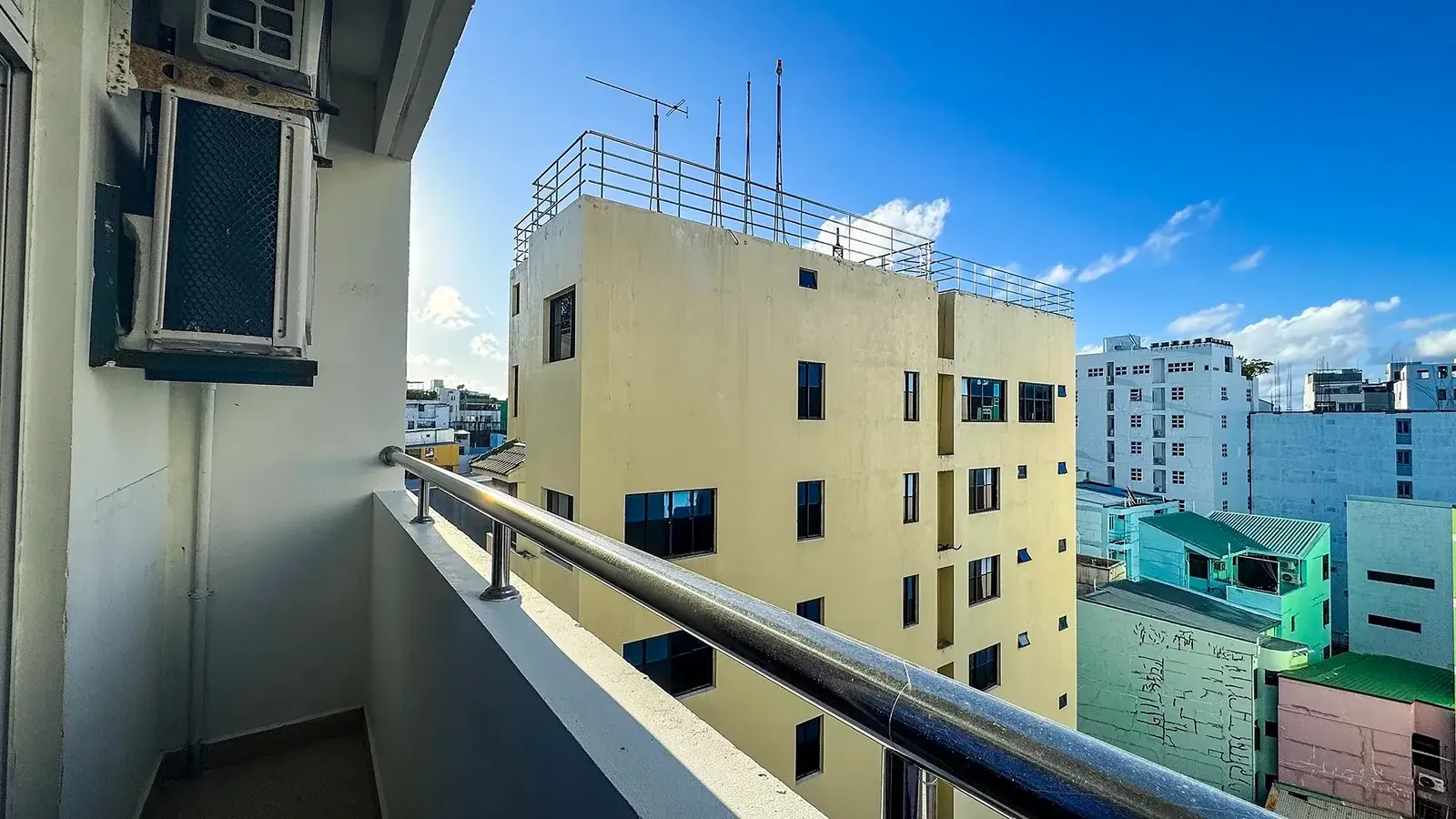 Fully Furnished 2 BR for Rent (ML 330) — Neeloafaru Magu