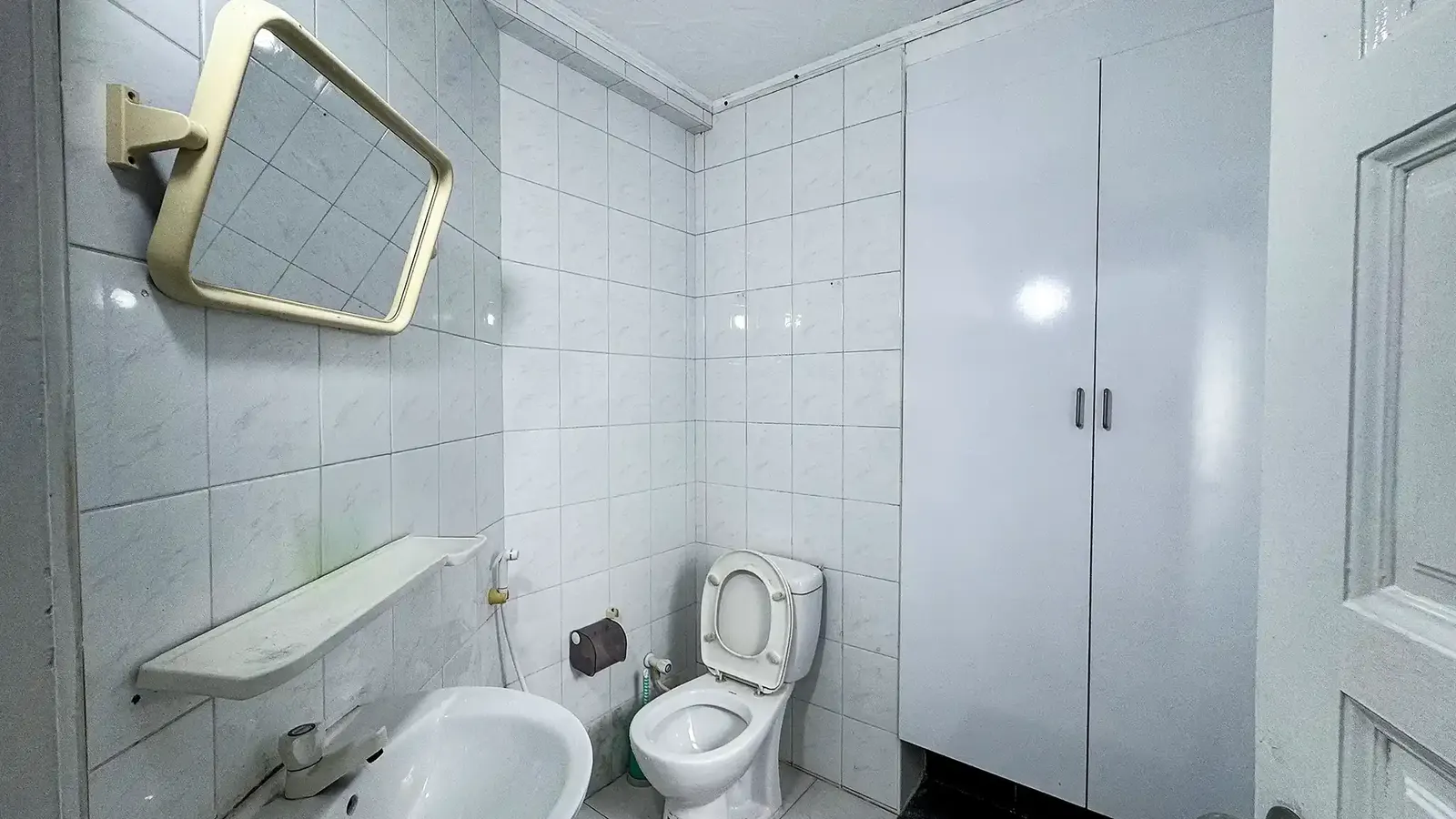 Commercial Space for Rent (ML 328) — Koaru Kendi Magu