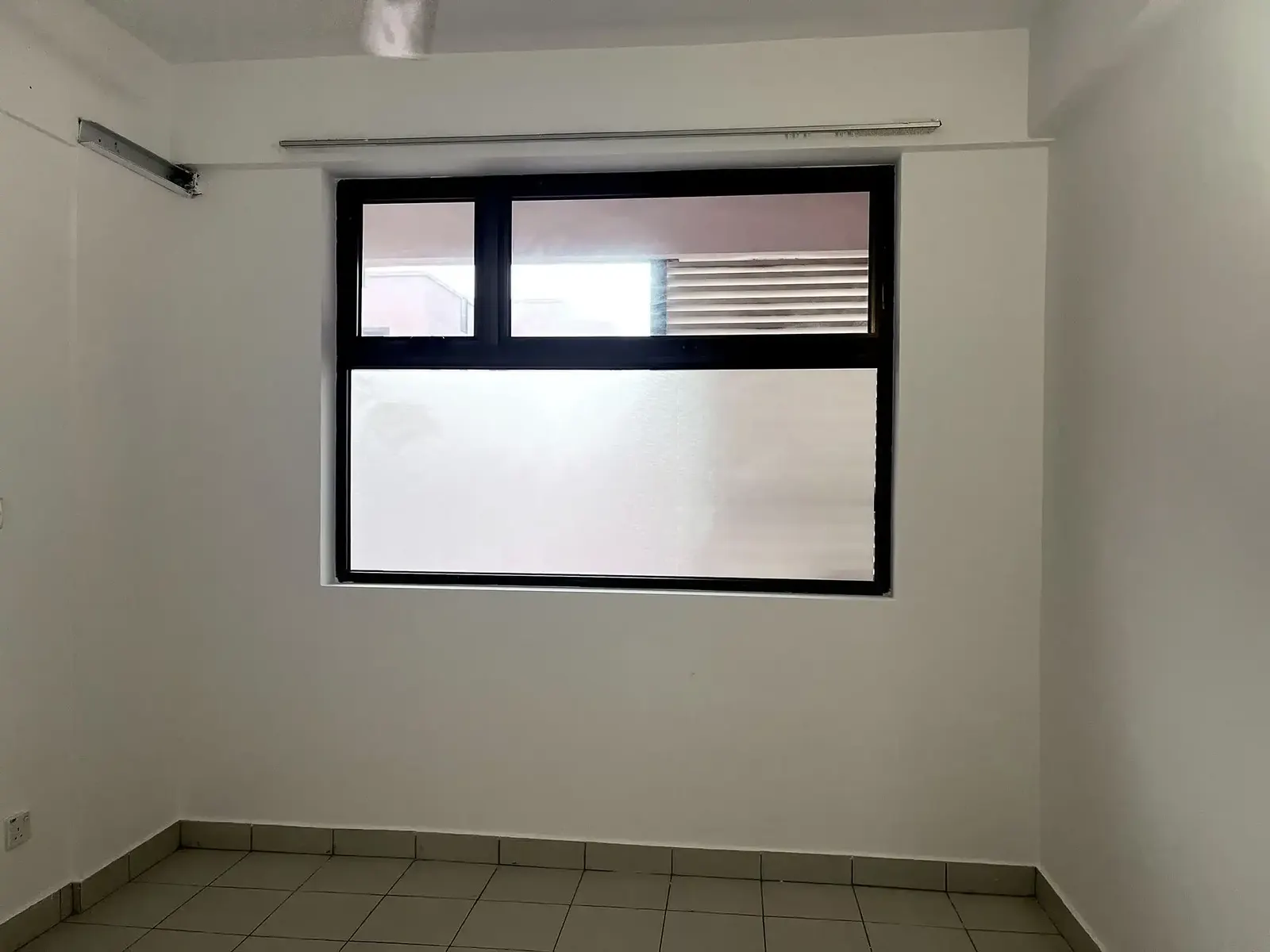 Unfurnished 3 BR for Rent (ML 341) — Gaakoshi