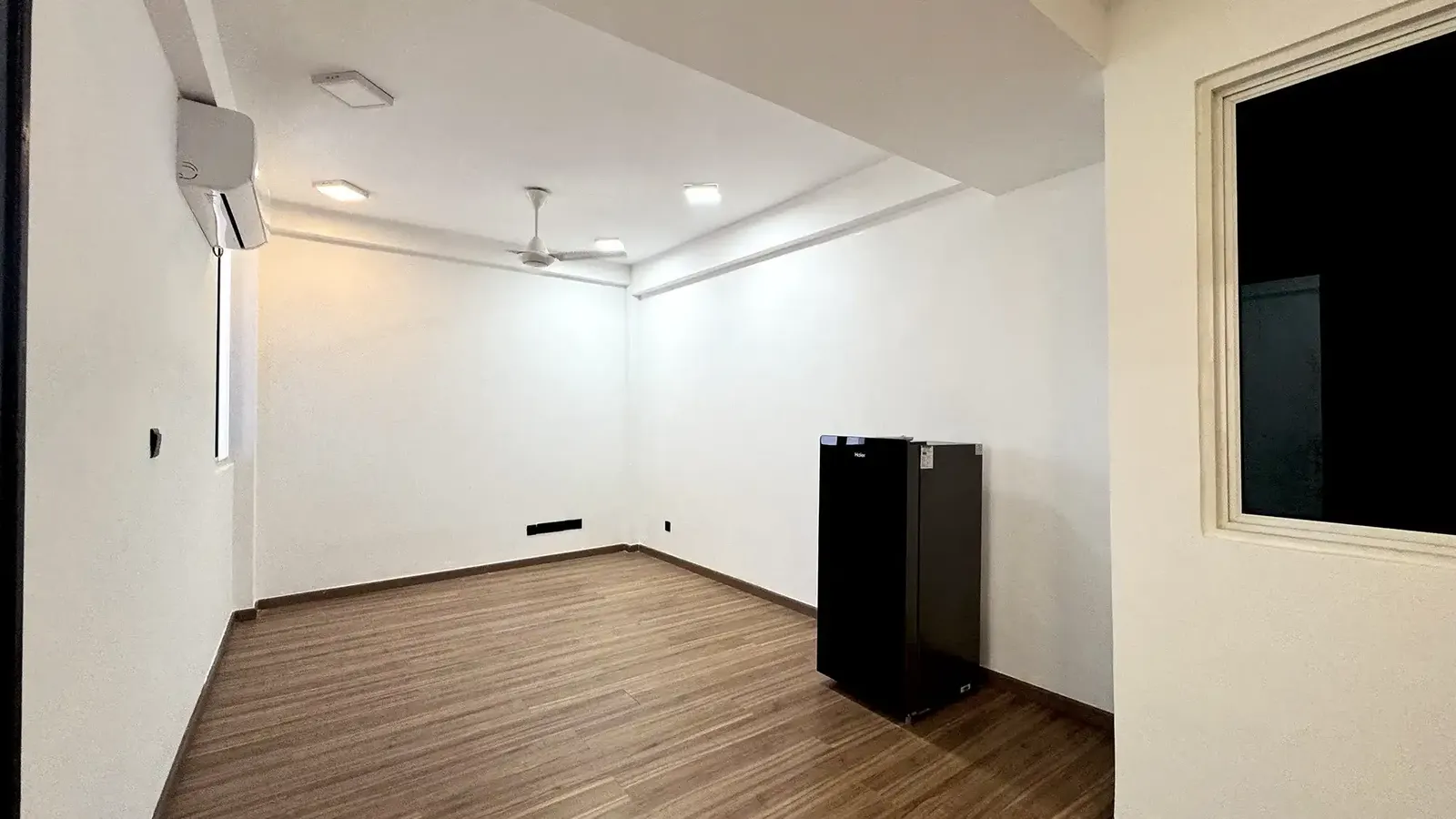 Unfurnished 1 BR for Rent (ML 360) — Gulaabee Magu