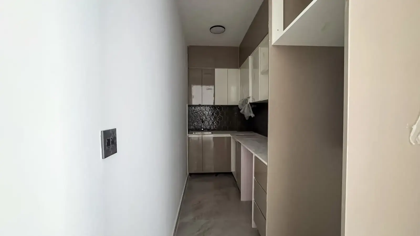 Unfurnished 2+1 BR for Rent (ML 357) — Majeedhee Magu
