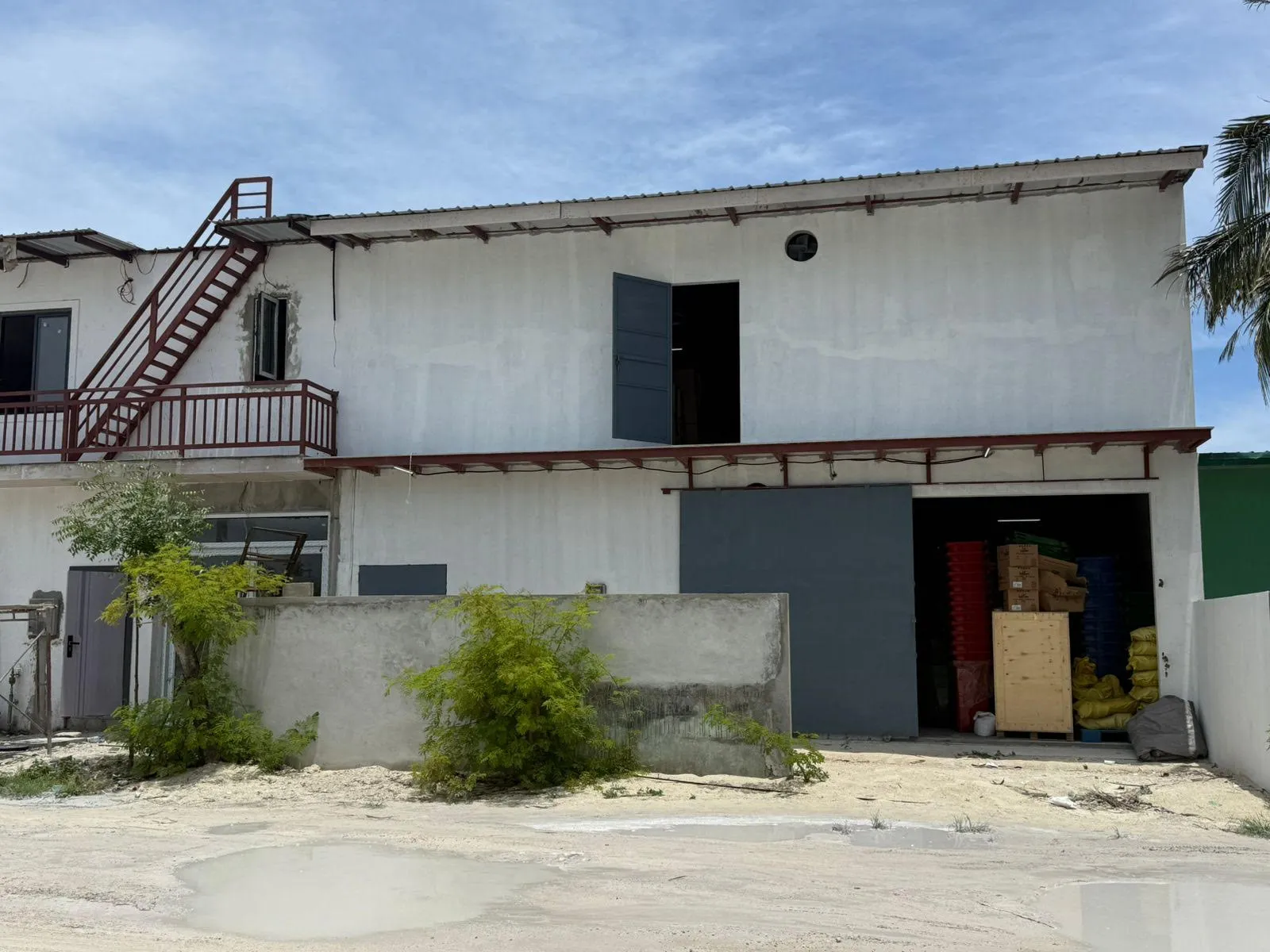 Commercial Space for Rent (IS 132) — Sarudhaarudhonfathuma Magu