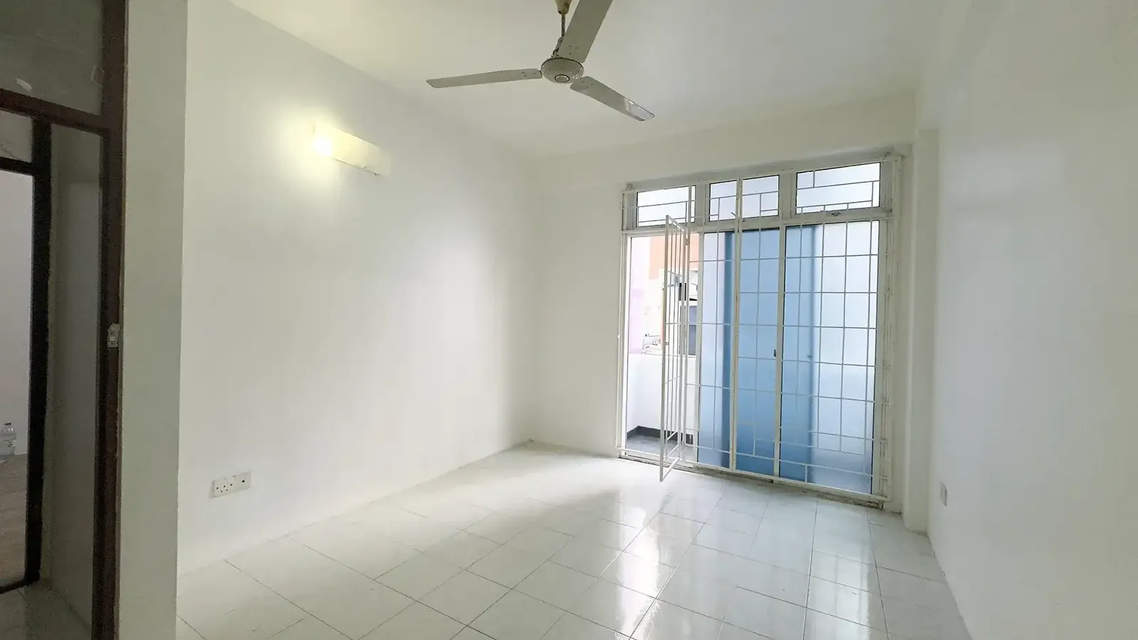 Unfurnished 2 BR for Rent (ML 404) — Gandhakoalhi Magu