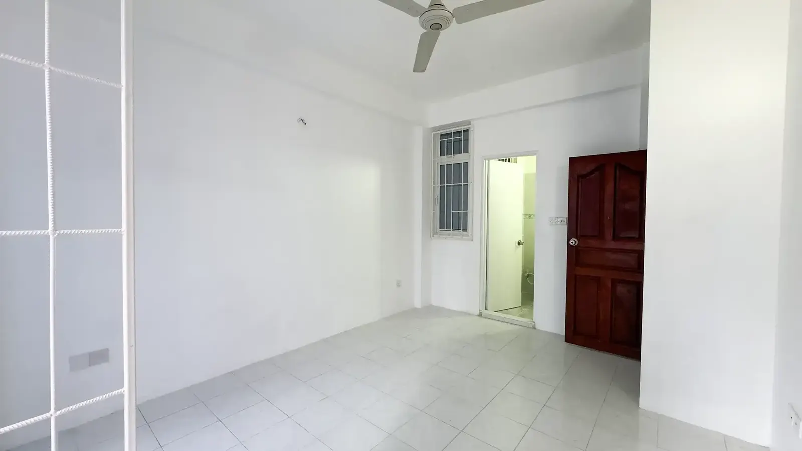 Unfurnished 2 BR for Rent (ML 404) — Gandhakoalhi Magu