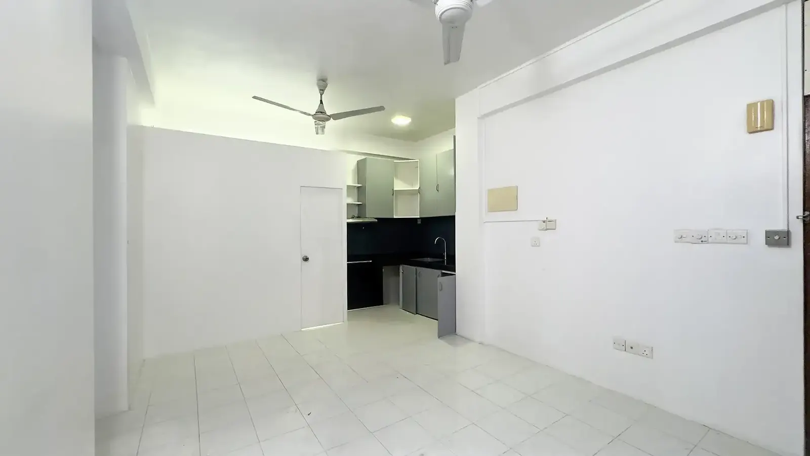 Unfurnished 2 BR for Rent (ML 404) — Gandhakoalhi Magu