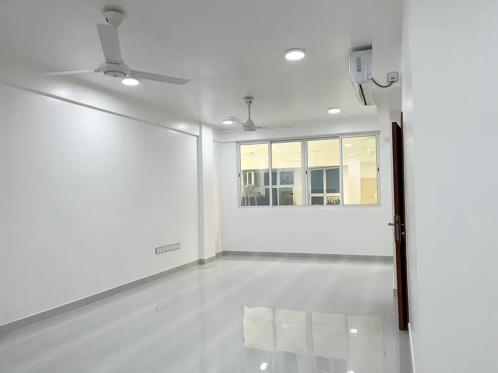 Unfurnished 3 BRs for Rent (ML 406) — Bodurasgefaanu Magu