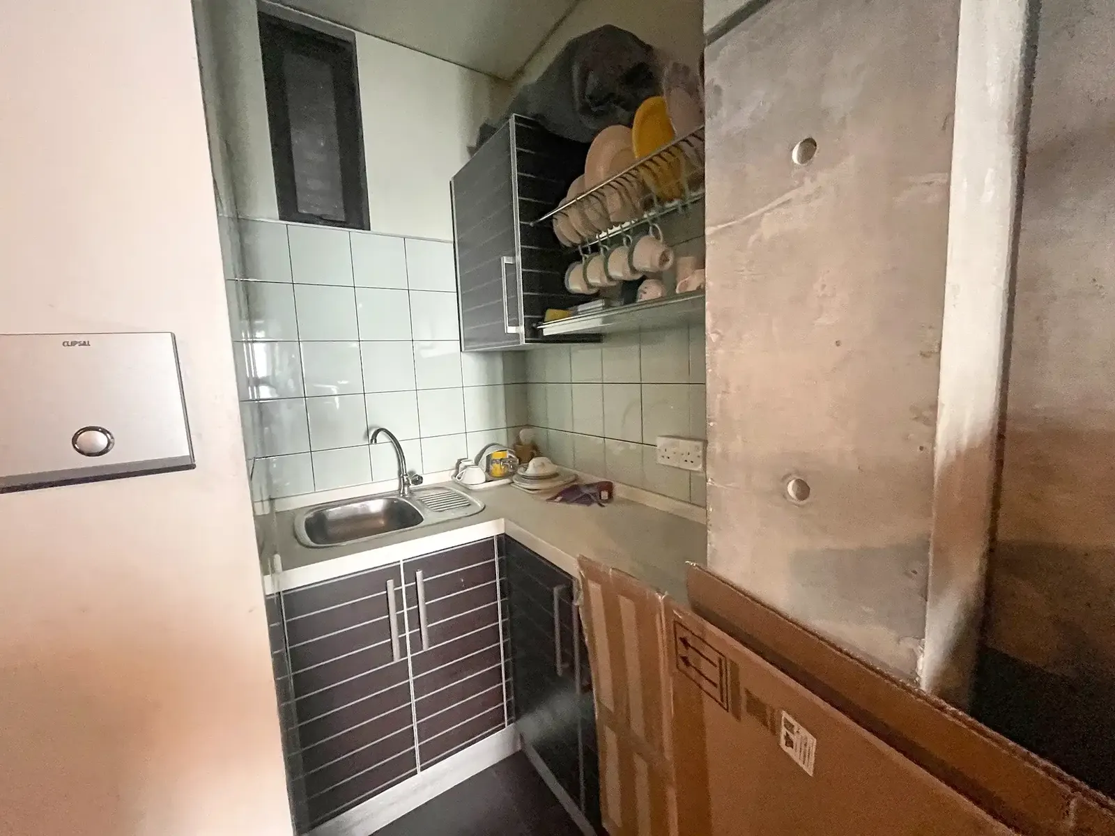 Commercial Spaces for Rent (ML 424) — Cyprea Building