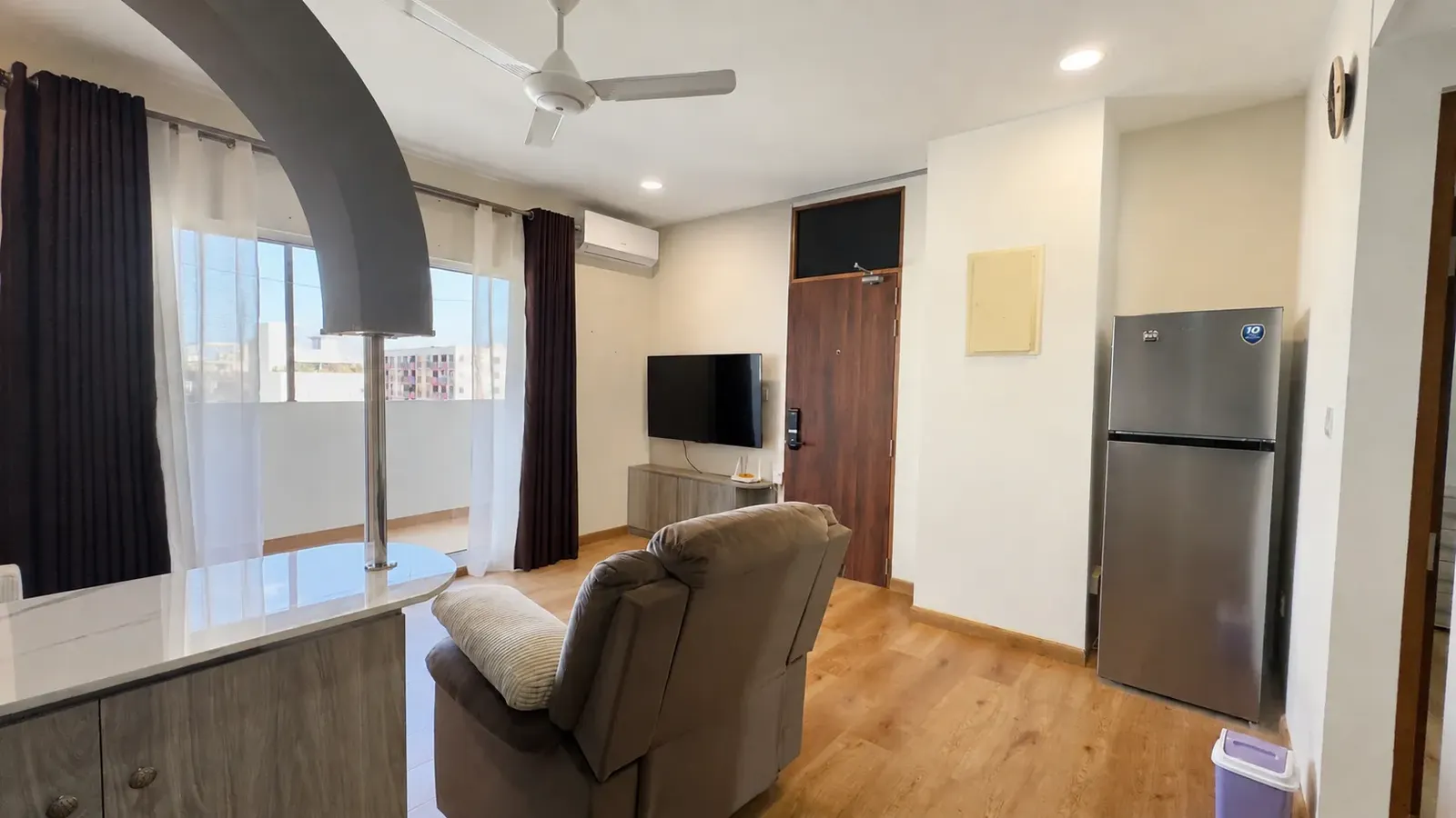 Semi Furnished 2 BR for Rent (ML 440) — Sitthimaavaa Hingun